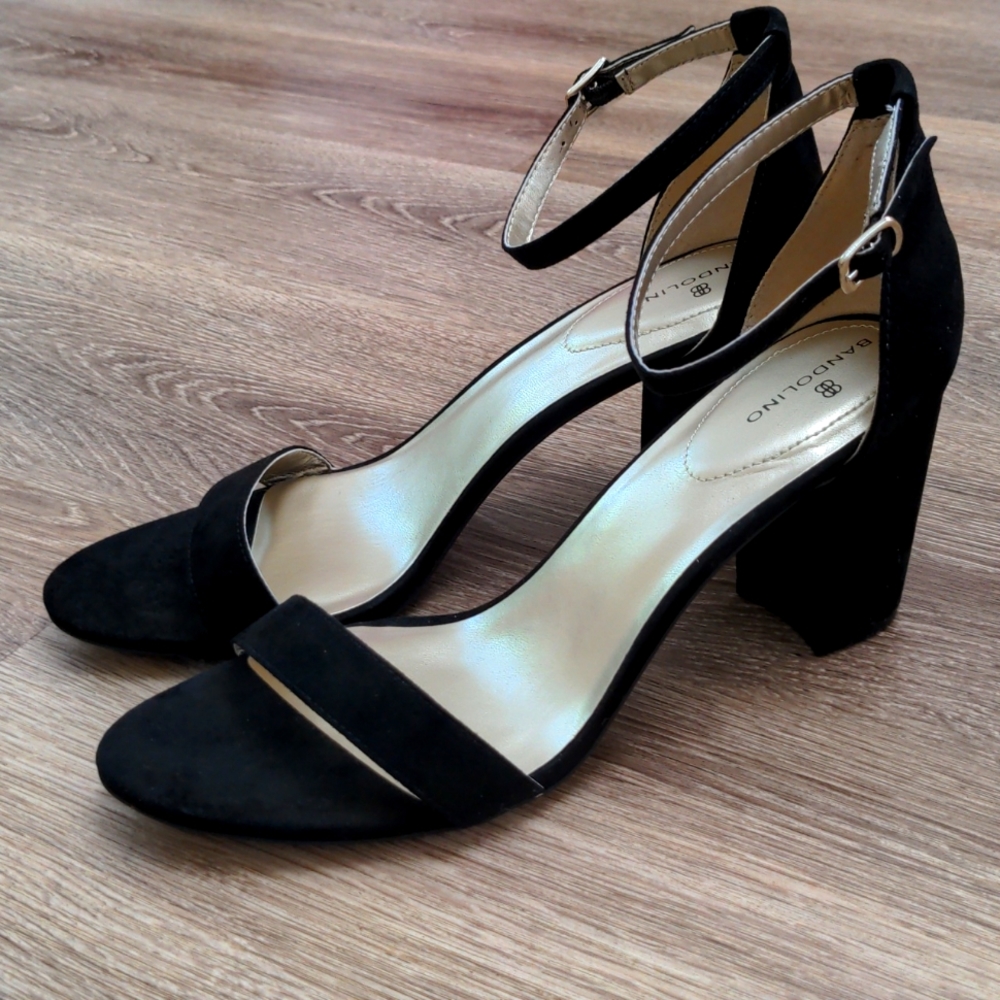Bandolino Armory Jet Black Chunky Heel Block Heel Sandals Suede